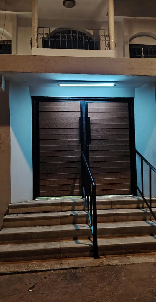 تكسيه أبواب