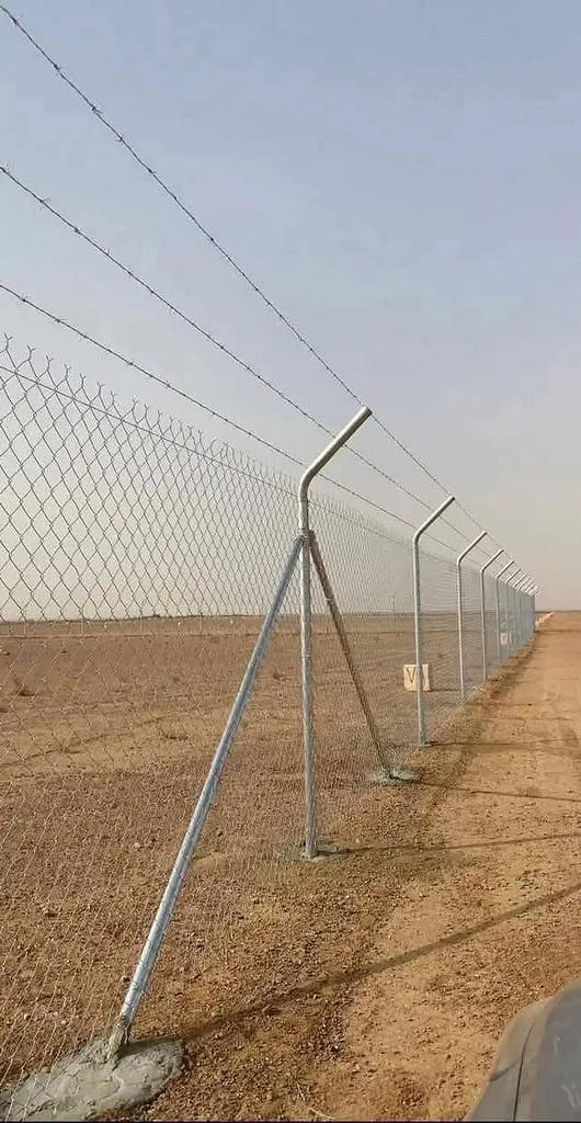 شبوك الحماية والمزارع