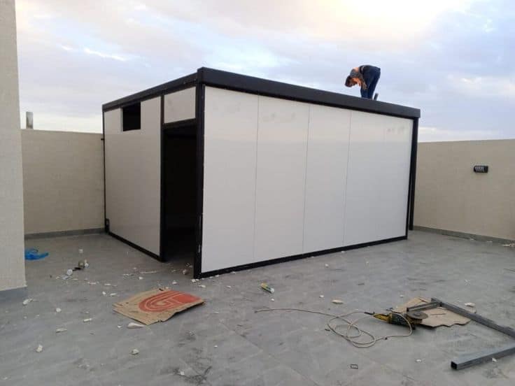 هناجر ومستودعات الأحساء